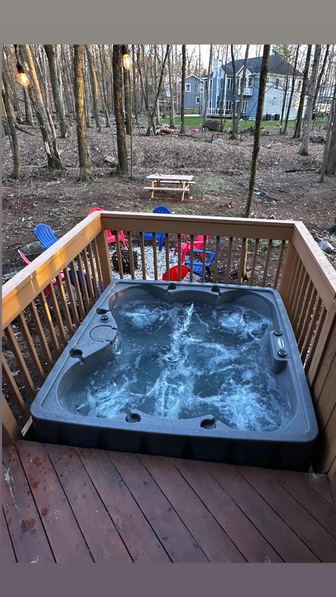 Cozy Cabin At Poconos With Hot Tub And Fire Pit East Stroudsburg Extérieur photo