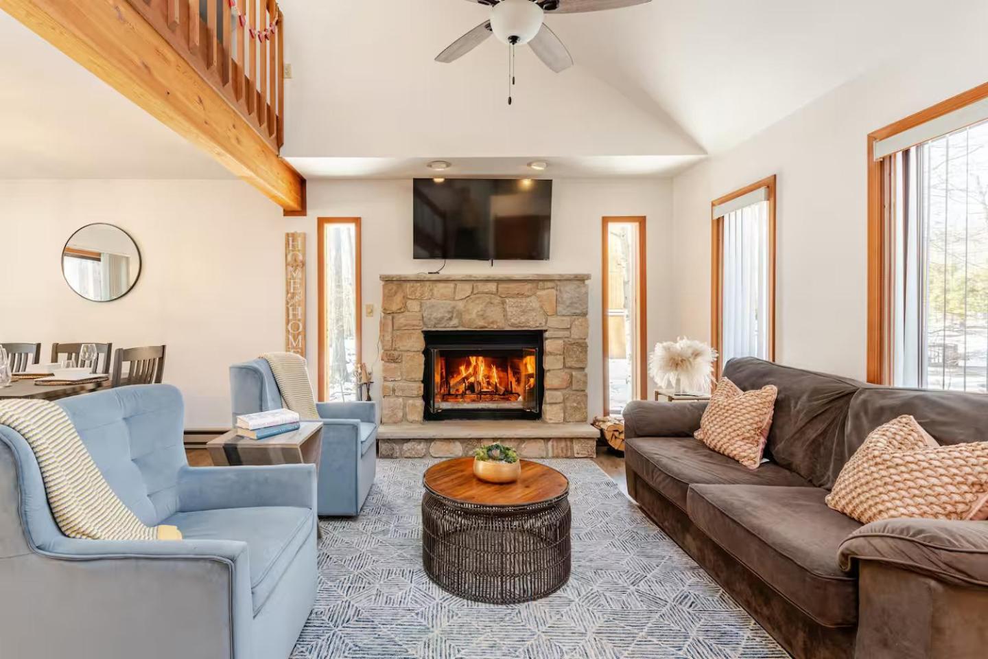 Cozy Cabin At Poconos With Hot Tub And Fire Pit East Stroudsburg Extérieur photo